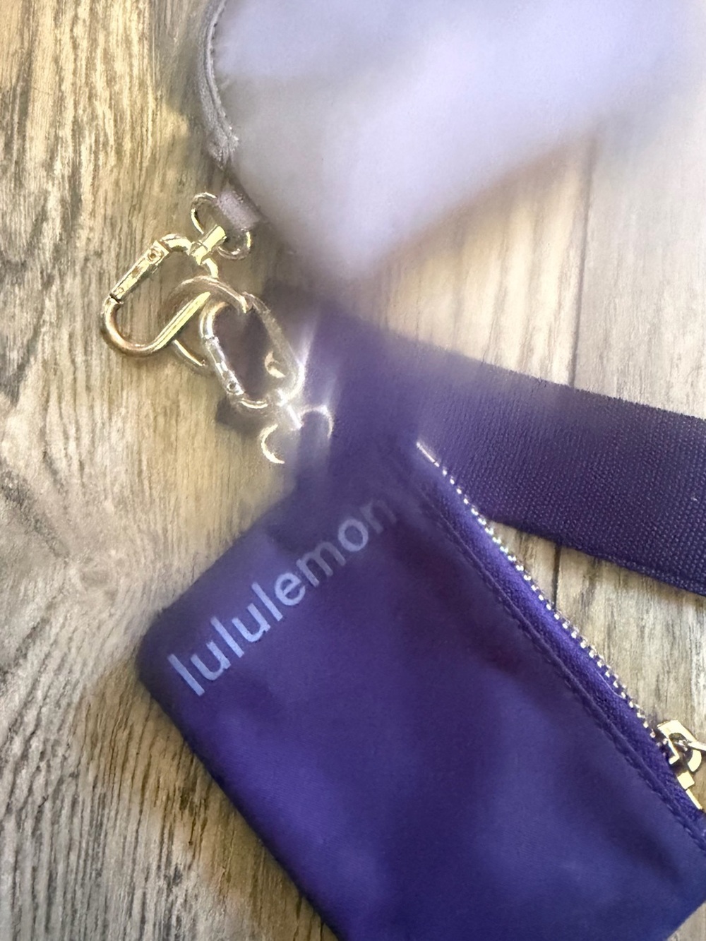 lululemon athletica Two-Pouch Wristlet in Lavender and Navy - Picture 6 of 8